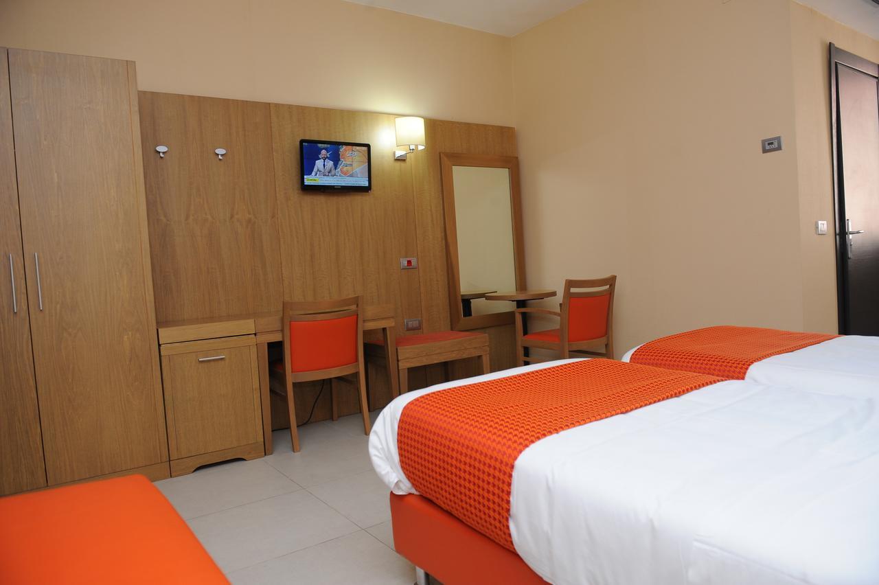Hotel Ristorante La Campagnola Cassino Dış mekan fotoğraf