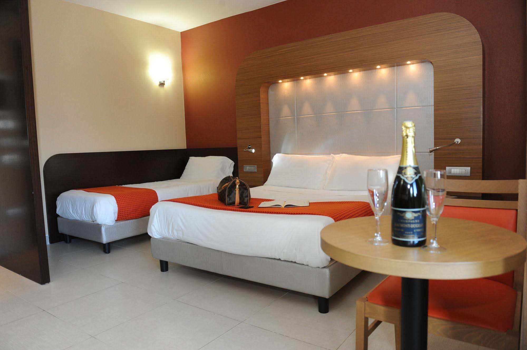 Hotel Ristorante La Campagnola Cassino Dış mekan fotoğraf