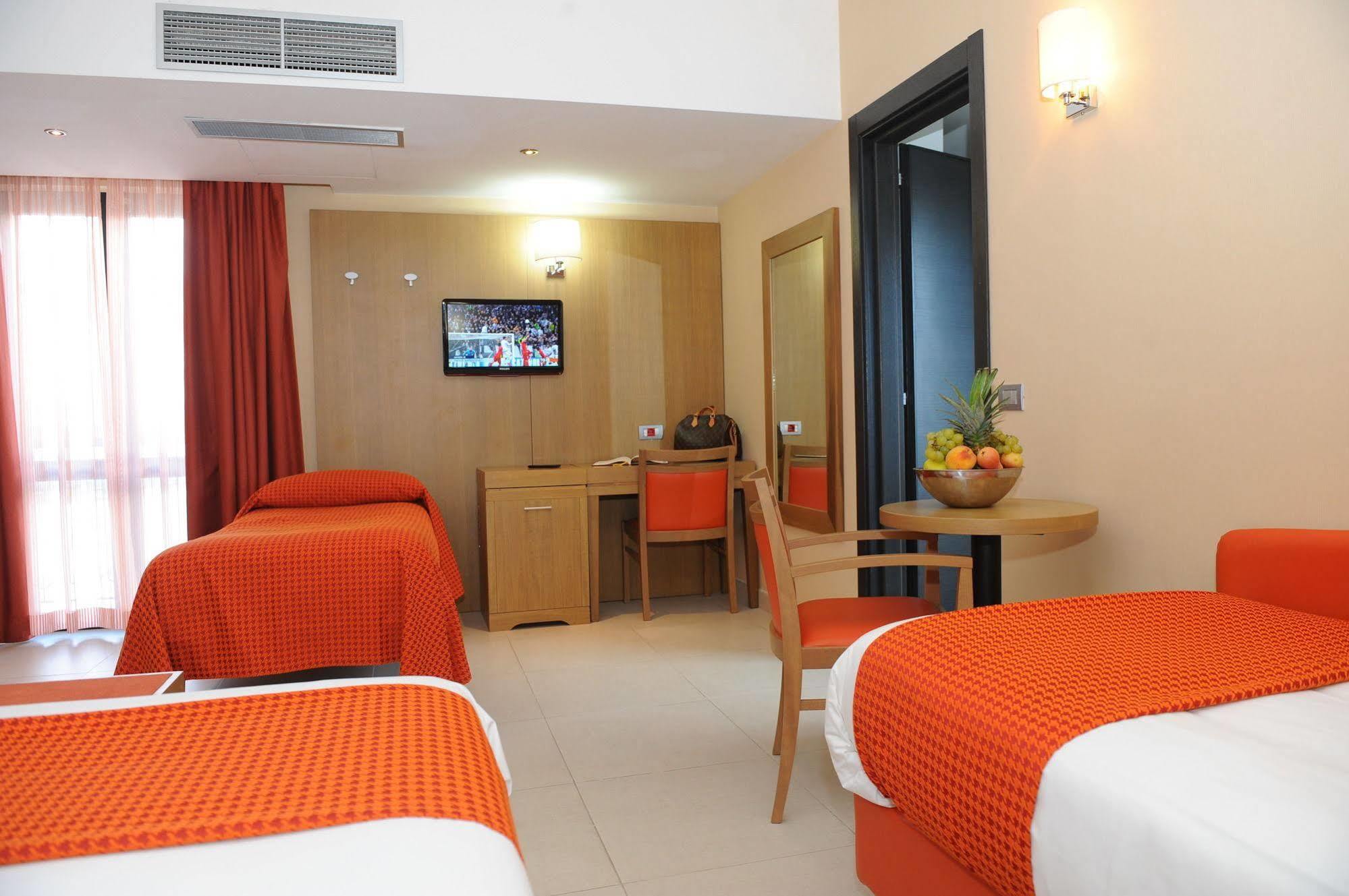 Hotel Ristorante La Campagnola Cassino Dış mekan fotoğraf