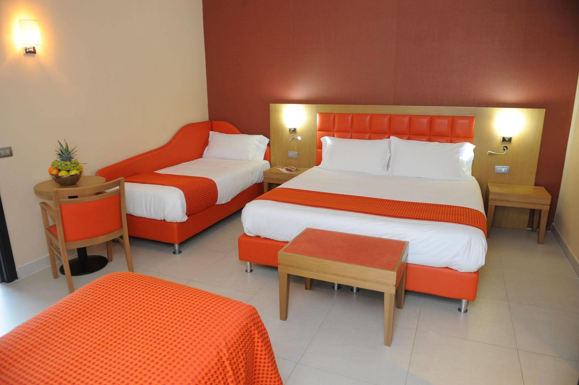 Hotel Ristorante La Campagnola Cassino Dış mekan fotoğraf